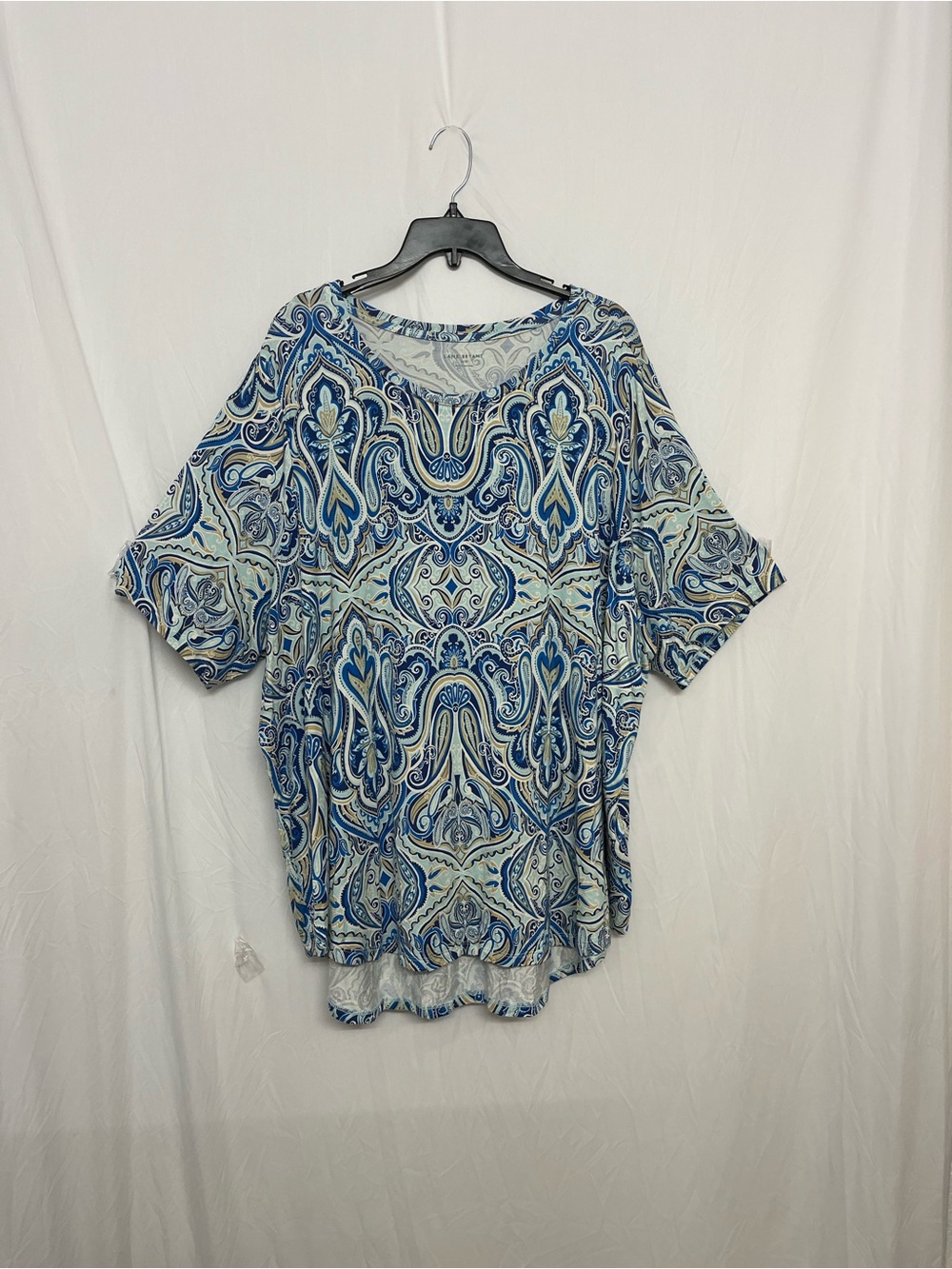 Lane Bryant Blue and White Paisley Short Sleeve Tunic